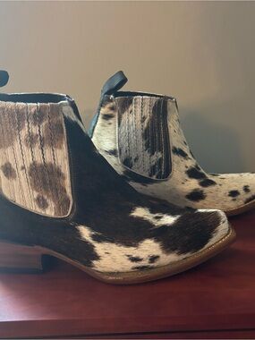 Stiefeld Cowhide Aurora Ankle Boots